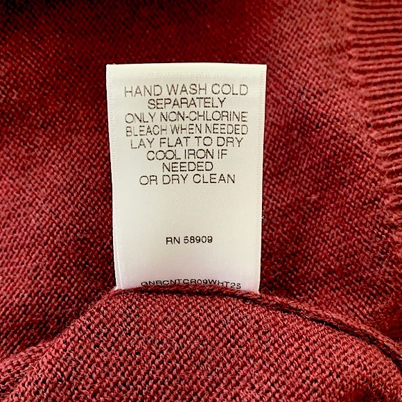 Turnbury Fine Merino Wool V-Neck Sweater - Picture 9 of 9